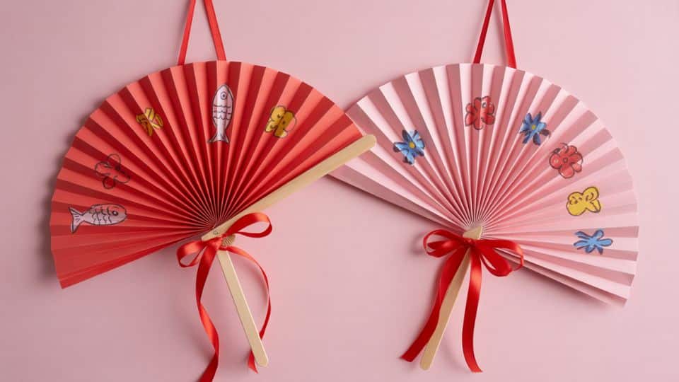 paper fan craft with auspicious symbol