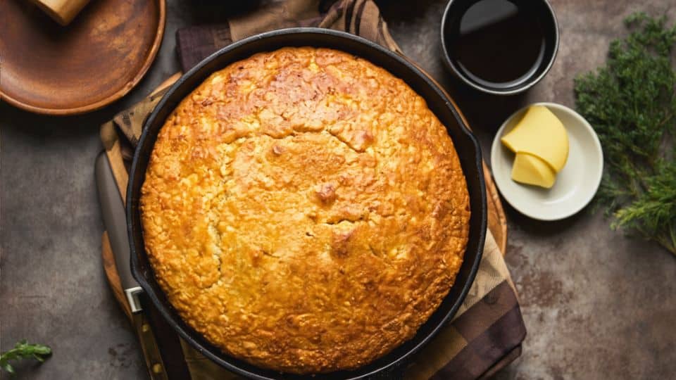 skillet gold cornbread