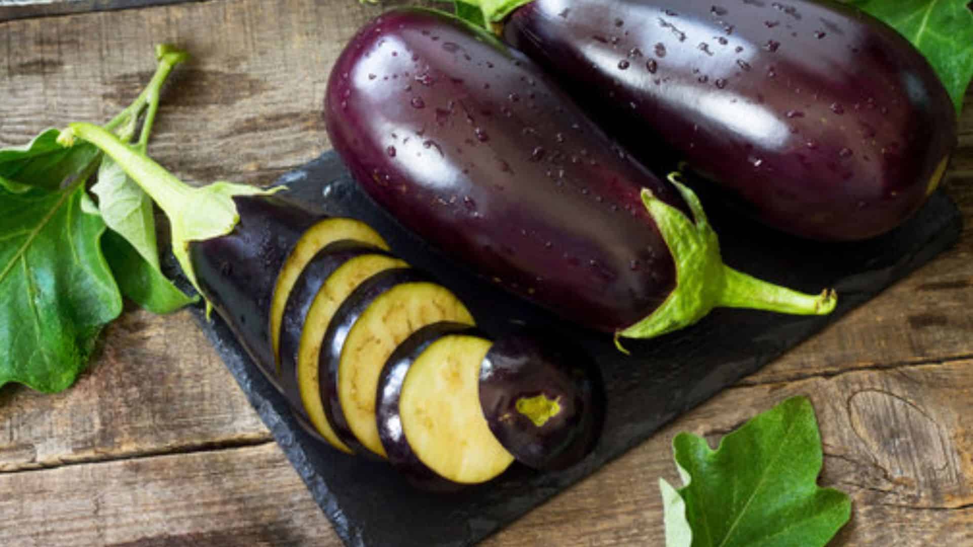 _Aubergines-(Eggplants)